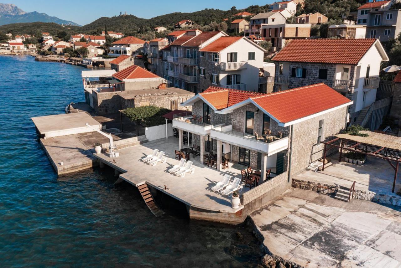 Apartments Ponta Krasici 蒂瓦特 外观 照片